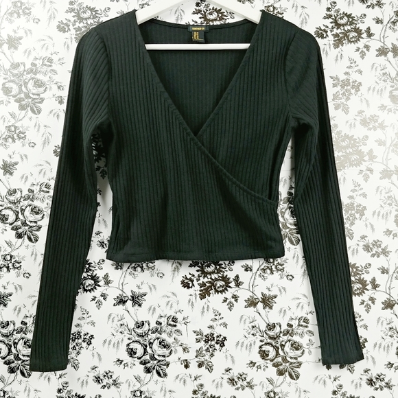 Forever 21 Tops - Y2K grunge ribbed long sleeve wrap crop top M